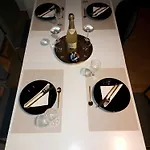 Golden Base דירה