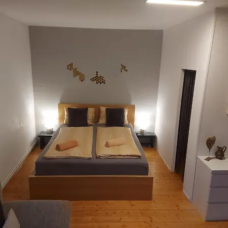 Golden Base 아파트 빌라흐