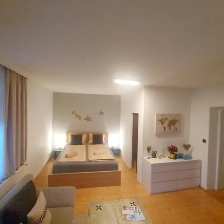 Lägenhet Golden Base *