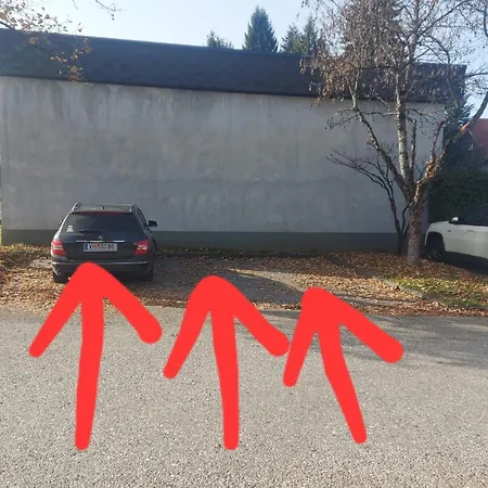 Golden Base 빌라흐