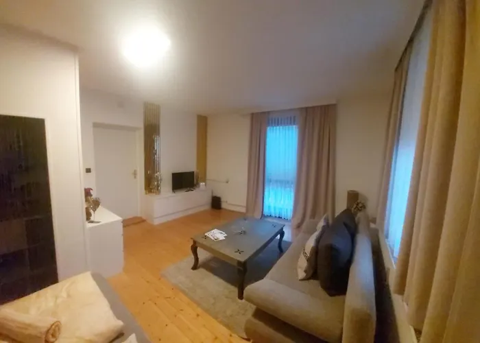 Apartment Golden Base *