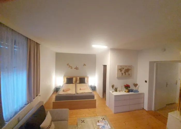 Lägenhet Golden Base *