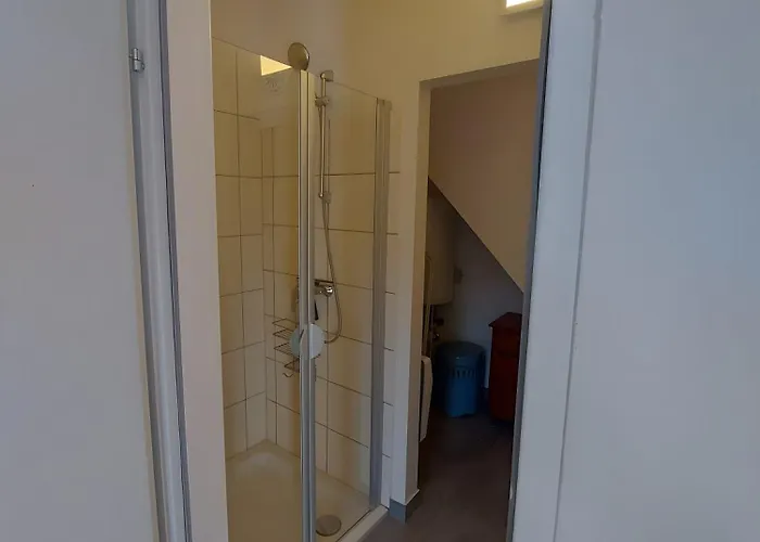 Golden Base 빌라흐