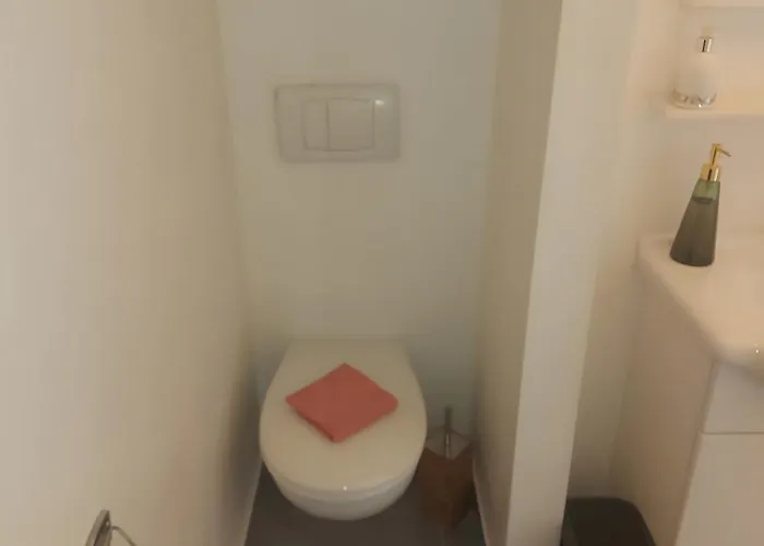 Golden Base Apartment